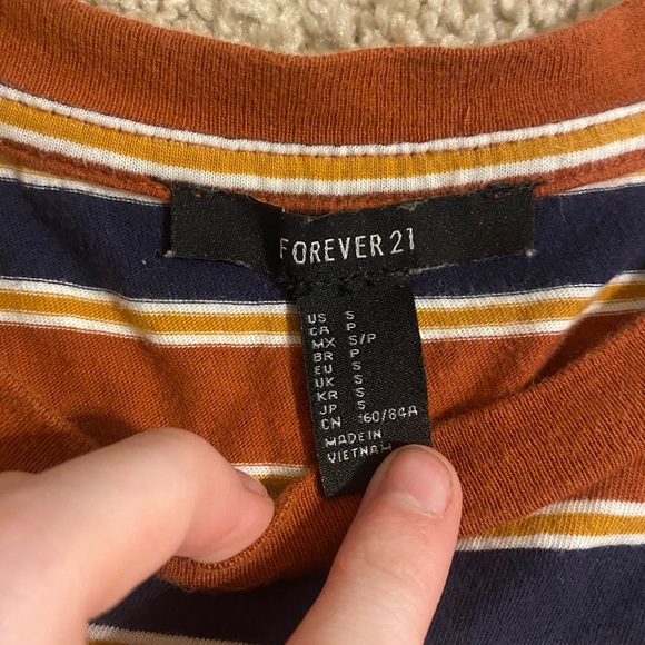 Striped shirt from Forever 21 - Picture 2 of 2